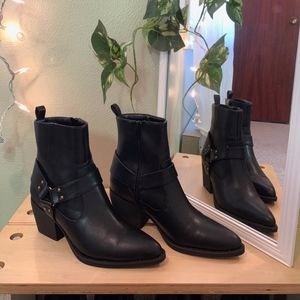 Forever 21  - Pointed Toe Boots